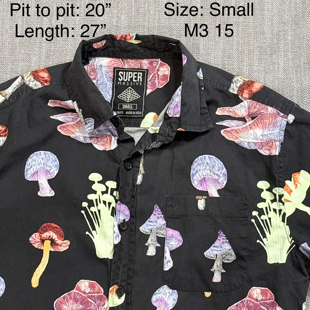 Super Massive Mens Mushroom Print Button Down Shirt Black Short Sleeve Small - Picture 2 of 3